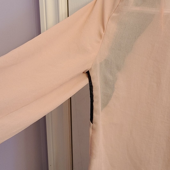 🪷Zara Basic Blush Blouse with Lace - Picture 12 of 14